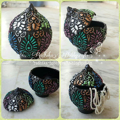Coconut Shell Jewelry Box 